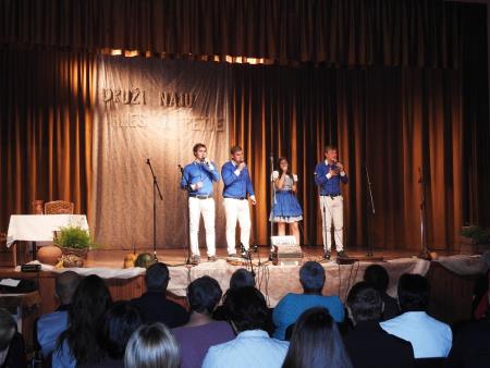 Prireditev Druži naju ples in petje z mednarodno udeležbo 101